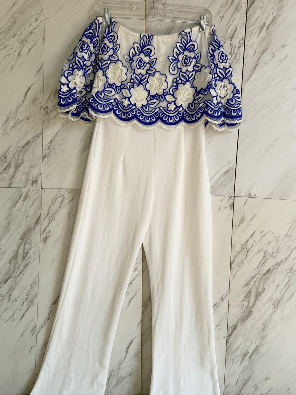 White Off-Shoulder Blue Floral Embroidery Ruffle Jumpsuit SZ M - Picture 6 of 7